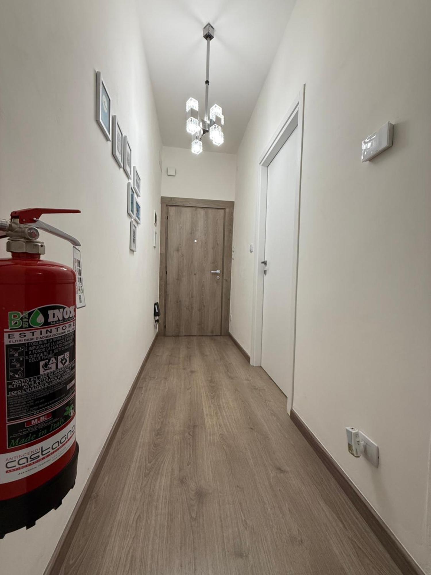 Апартаменты La Casa In Via Venti Верона Экстерьер фото